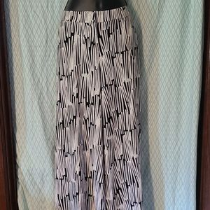 Black and white pants